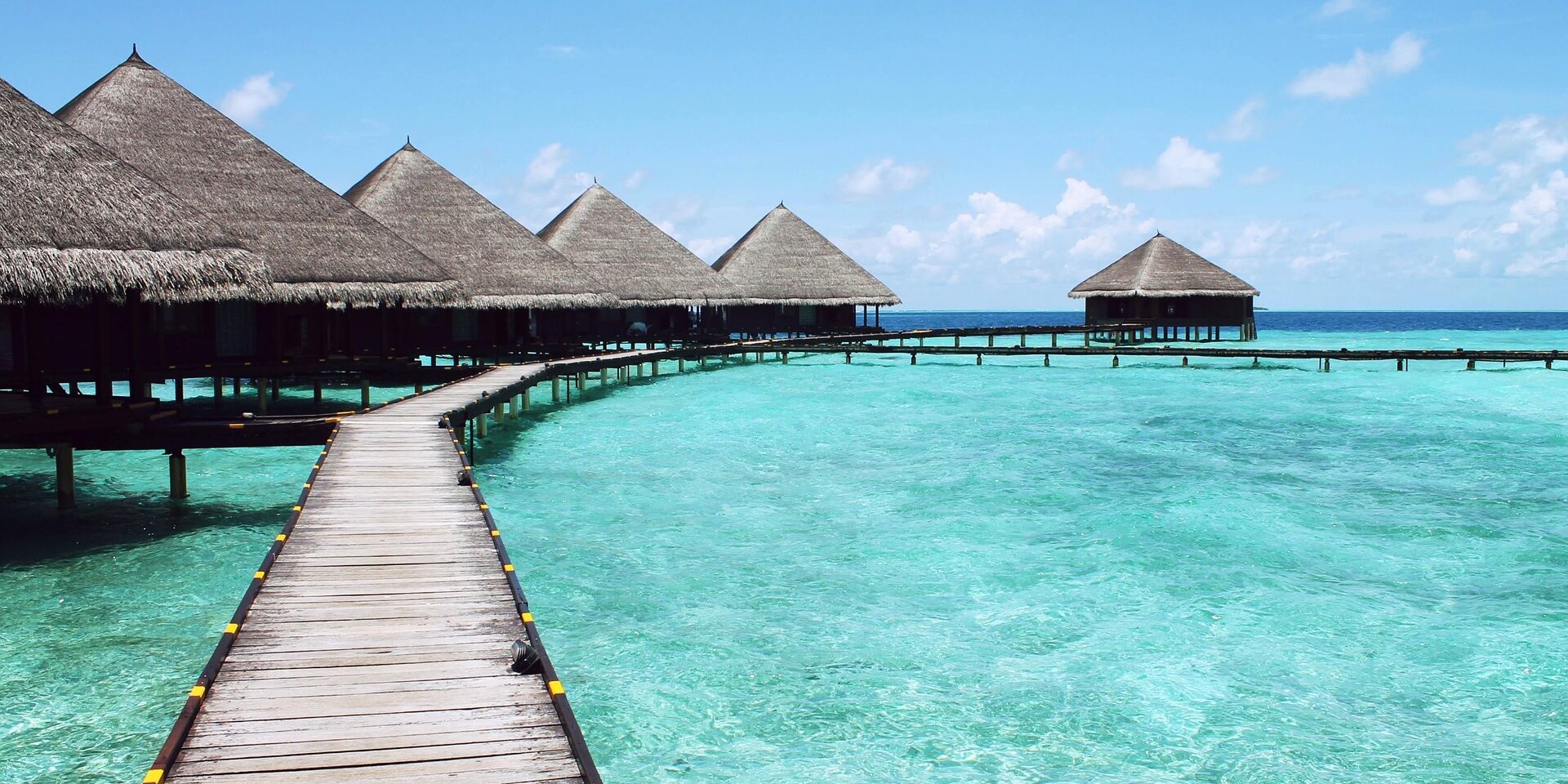 snapwiresnaps-paradise-598201_1920